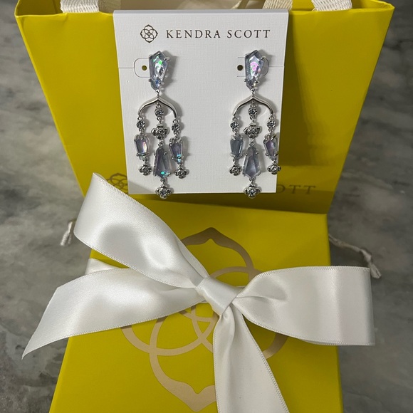 NWT! Kendra Scott Purple Silver Chandelier Earrings - Picture 2 of 3